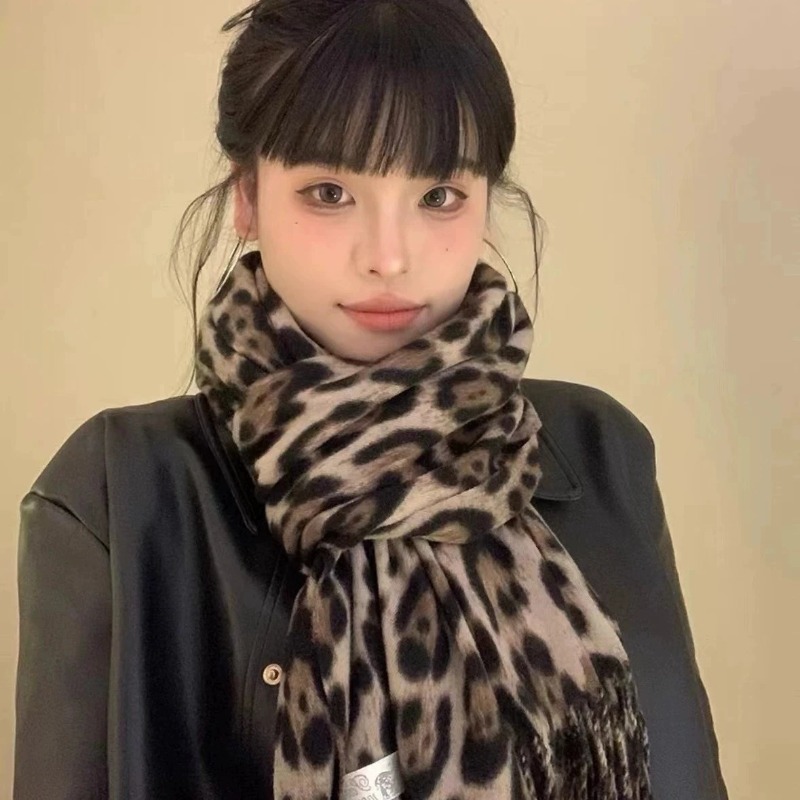 2025 New Retro Silk Leopard Pa - đánh giá và giá Men Accessories To Wear