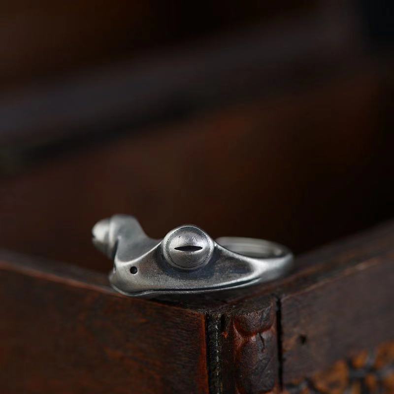 Retro Distressed Frog Ring For - đánh giá và giá Men Accessories Drawing