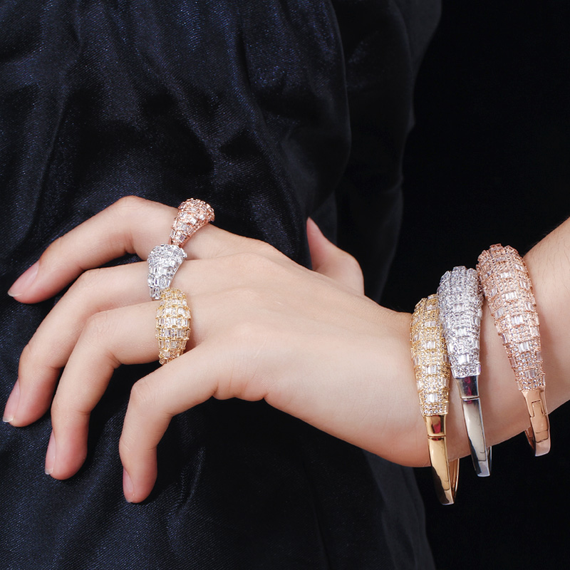 Pera Luxury Dubai Gold Color S - đánh giá và giá Men Accessories In Dubai